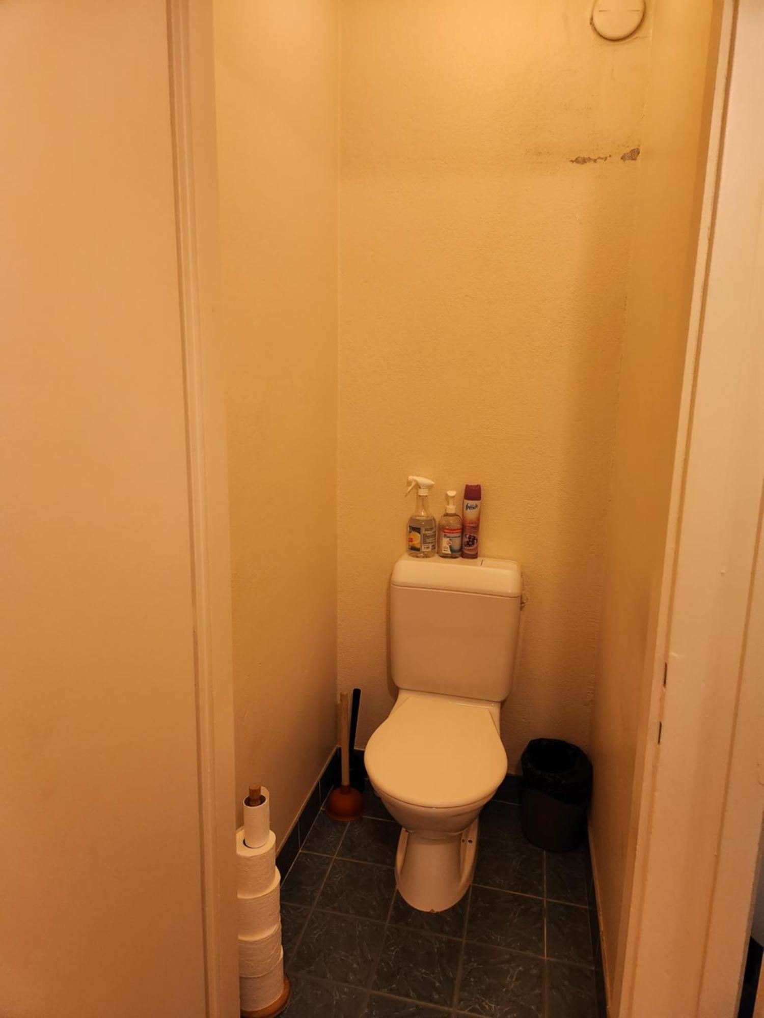 Room In Shared Apartment เจนีวา ภายนอก รูปภาพ
