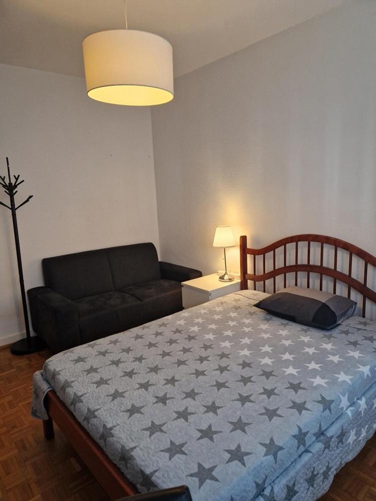 Room In Shared Apartment เจนีวา ภายนอก รูปภาพ